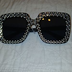 Elegant Black Bling Sunglasses